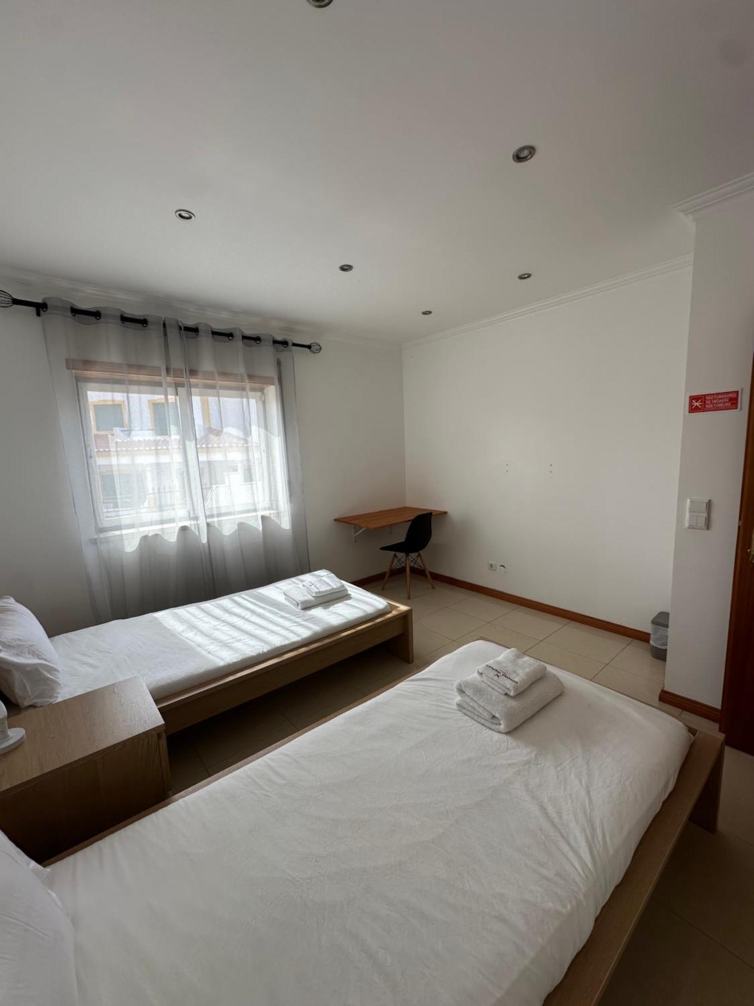 Ocean Guesthouse Baleal フェレル エクステリア 写真